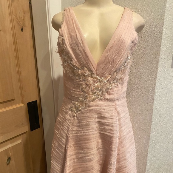 Elegant Pink V-Neck Mini Dress - Picture 1 of 13